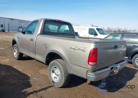 2001 Ford F-150 Xl/Xlt z USA, uszkodzony, nr VIN 2FTZF18221CA12369